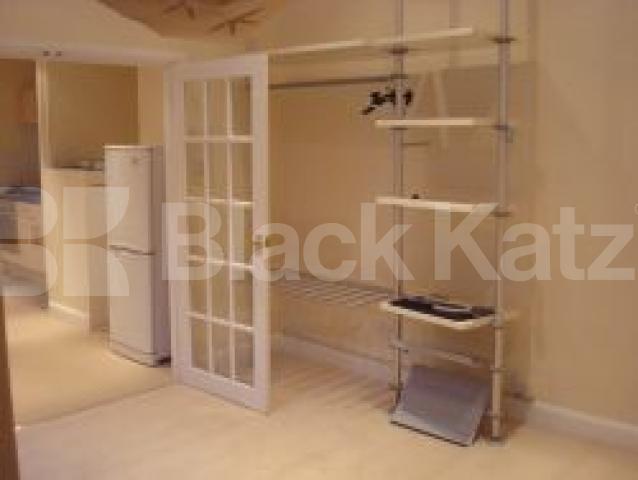 			AVAIL 15-10-11, 1 Bedroom, 1 bath, 1 reception Flat			 Lisson Grove, Marylebone